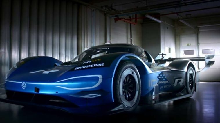 English video lesson: Volkswagen IDR. Listening comprehension, vocabulary, grammar: prepositions (of / to)