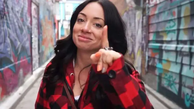 English video lesson: Tour of Toronto. Listening comprehension, vocabulary, grammar: word order - starting sentences with time / place.